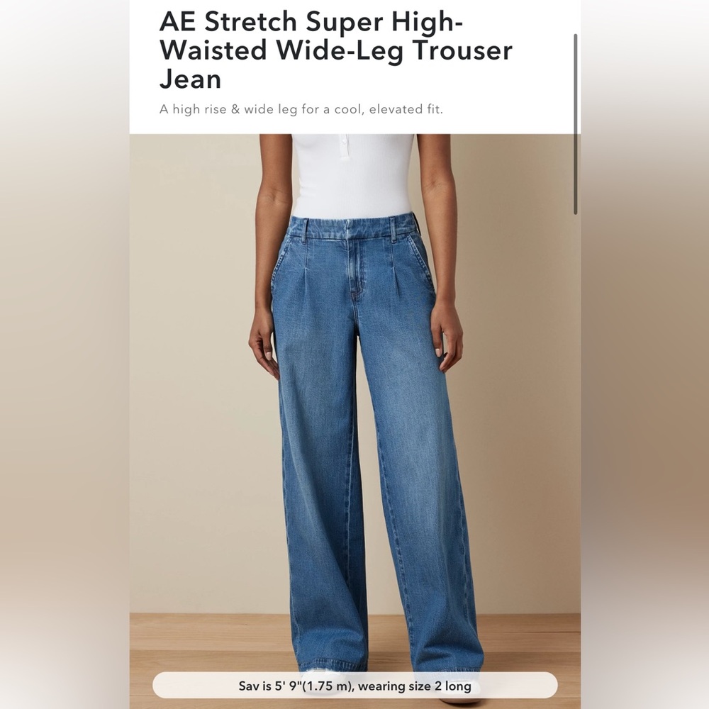 AE Stretch Super High-Waisted Wide-Leg Trouser
Jean, size 00